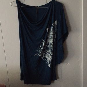 One sleeve cute top M